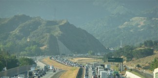 Gridlocked Cars “Part Like the Red Sea” after Angry BMW’s Eleventh Honk