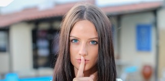 Unsung Hero: When This Woman Saw A Driver Littering From His Car, She Followed Him Home, Tied Him Up, And Beat Him To Death