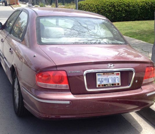 USC Alumni License Plate Frame Embarrassed to be on 2007 Hyundai